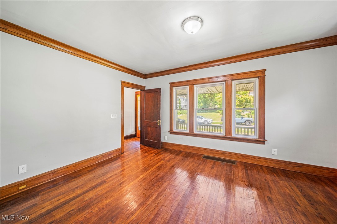 516 E 107th Street