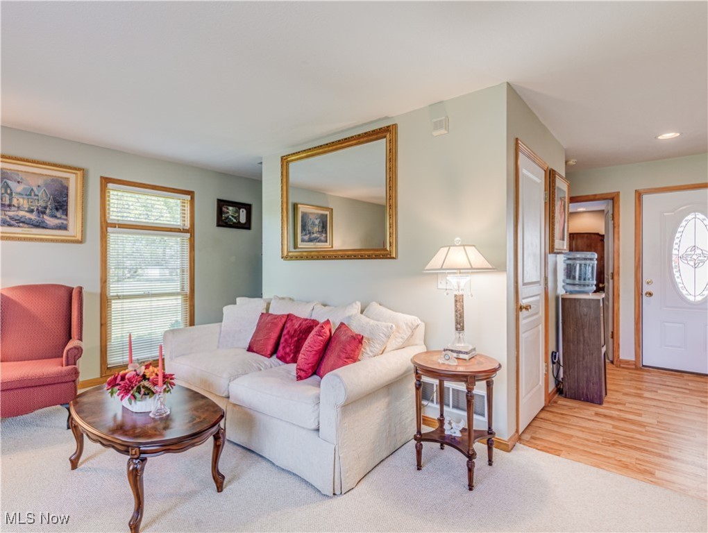 Canton, Ohio 44708, United States, 3 Bedrooms Bedrooms, ,4 BathroomsBathrooms,Residential,Active,179212