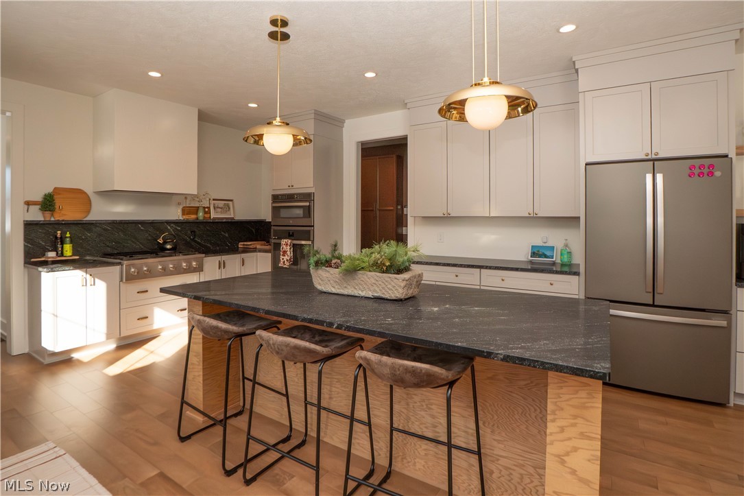 Retreat/Brenelle - Residential