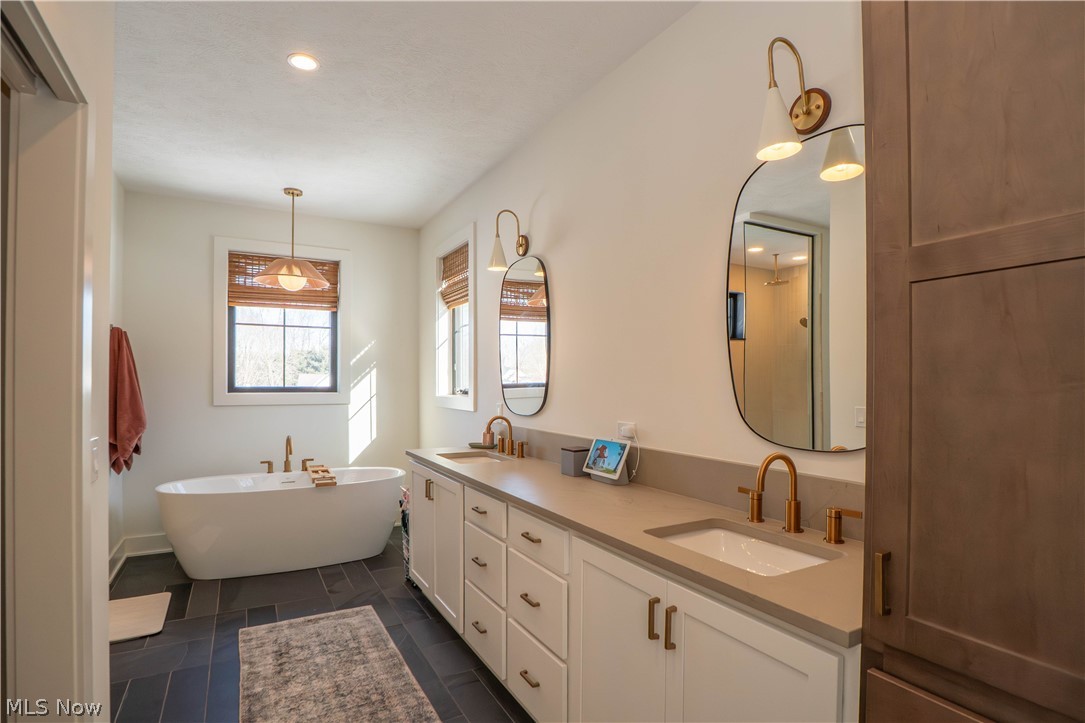 Retreat/Brenelle - Residential