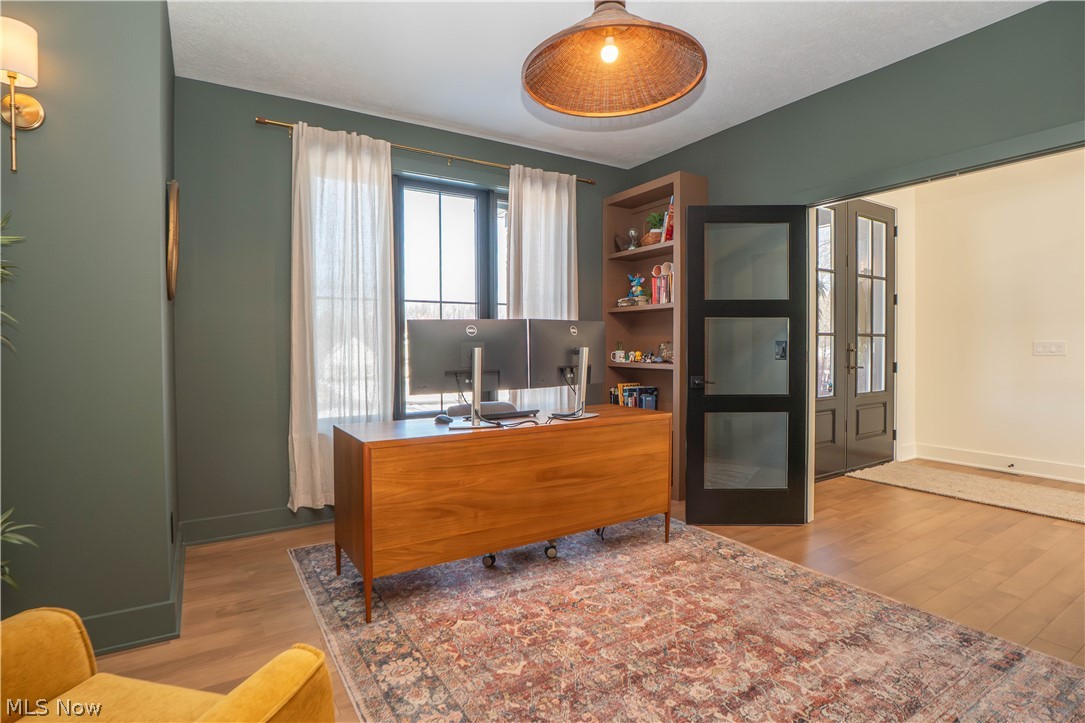 Retreat/Brenelle - Residential