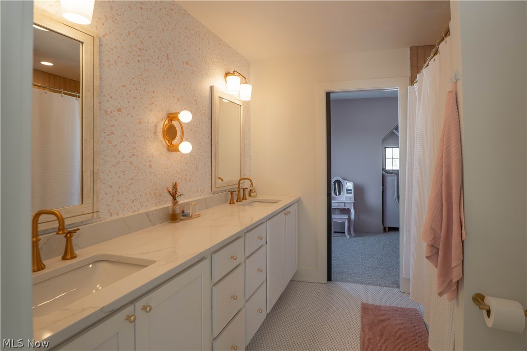 Retreat/Brenelle - Residential