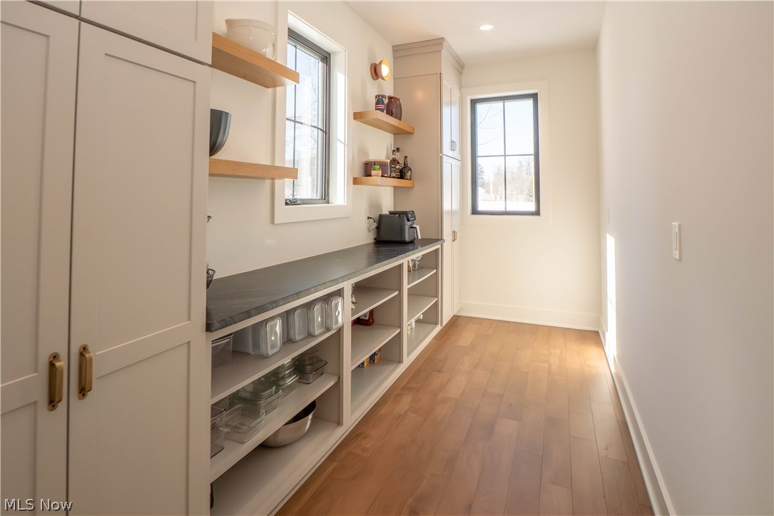 Retreat/Brenelle - Residential