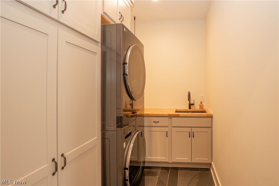 Retreat/Brenelle - Residential