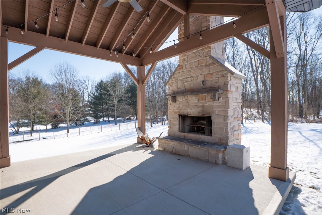 Retreat/Brenelle - Residential