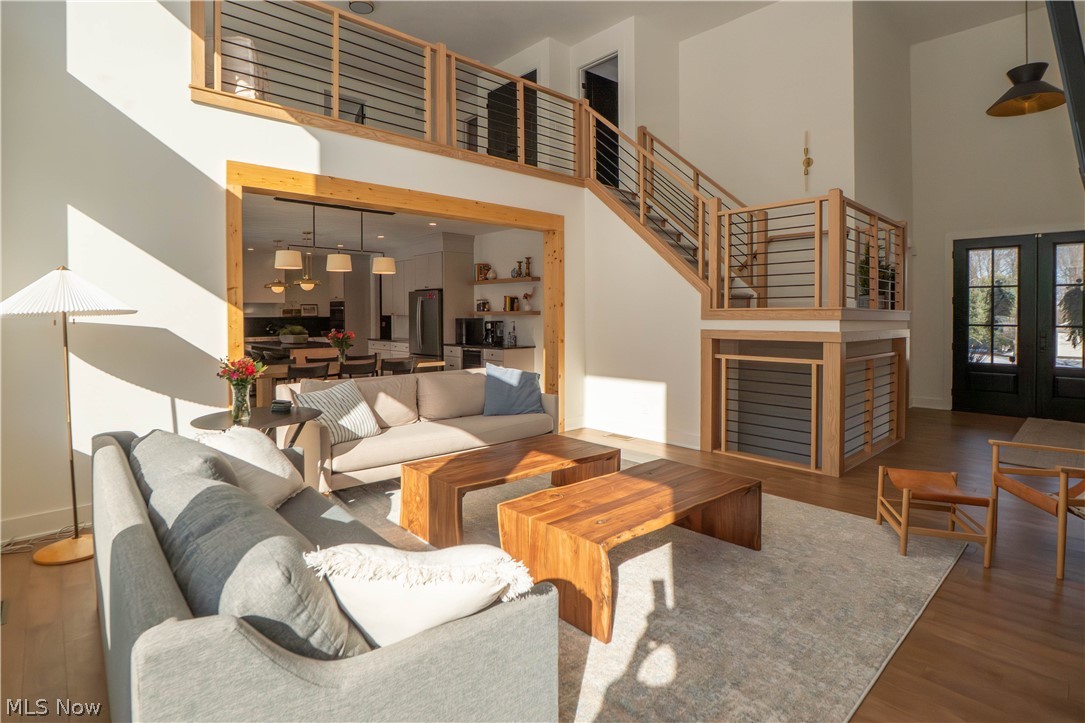 Retreat/Brenelle - Residential