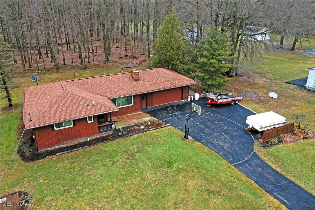 2222 Hyde Shaffer Road, Bristolville, Ohio image 5