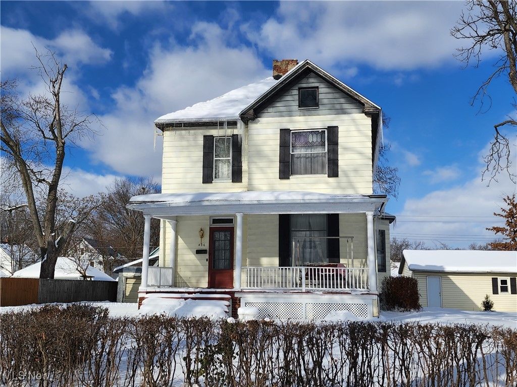 Photo of 406 W Ohio Avenue, Sebring, OH 44672 (MLS # 5184508)