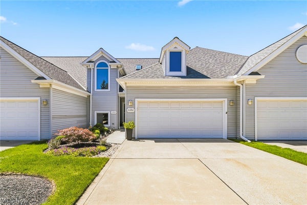 11292 GLEN EAGLES DR, CONCORD TOWNSHIP, OH 44077 - Image 81bfe9edb0bed02015bcb71a50b4e445/3168076455