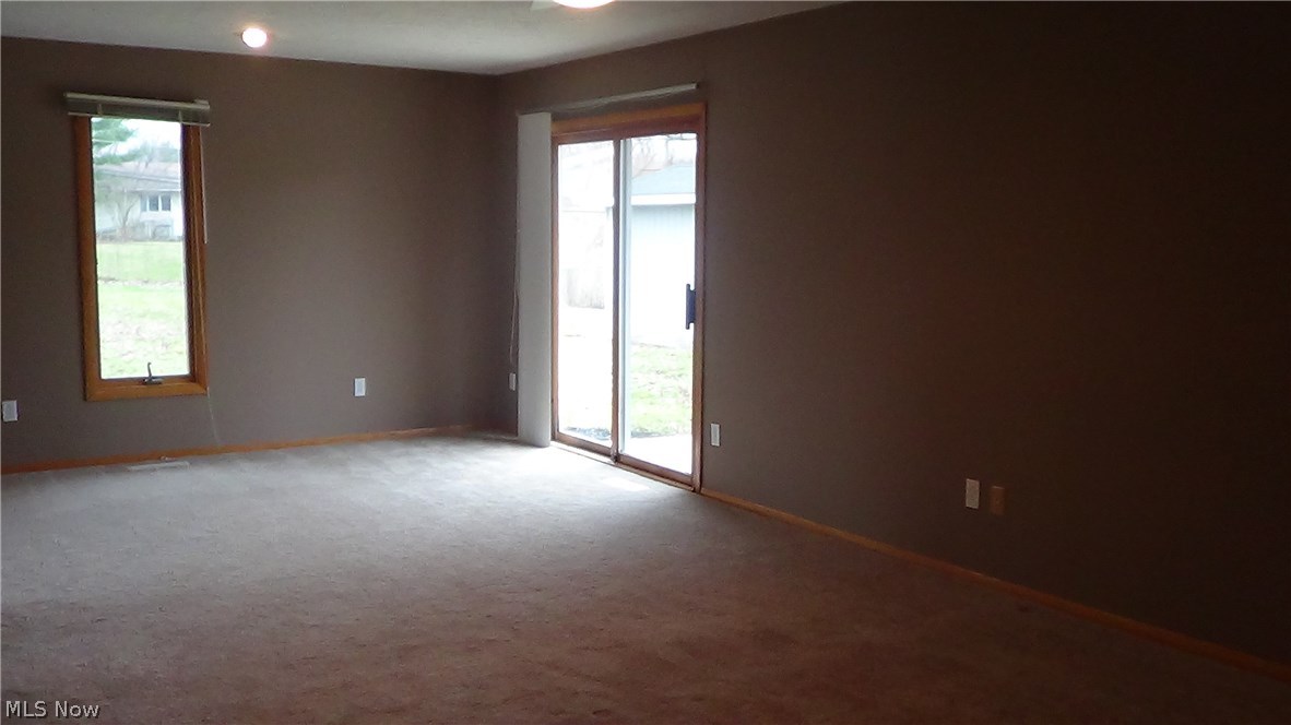 Living Homes 06 - Residential Lease