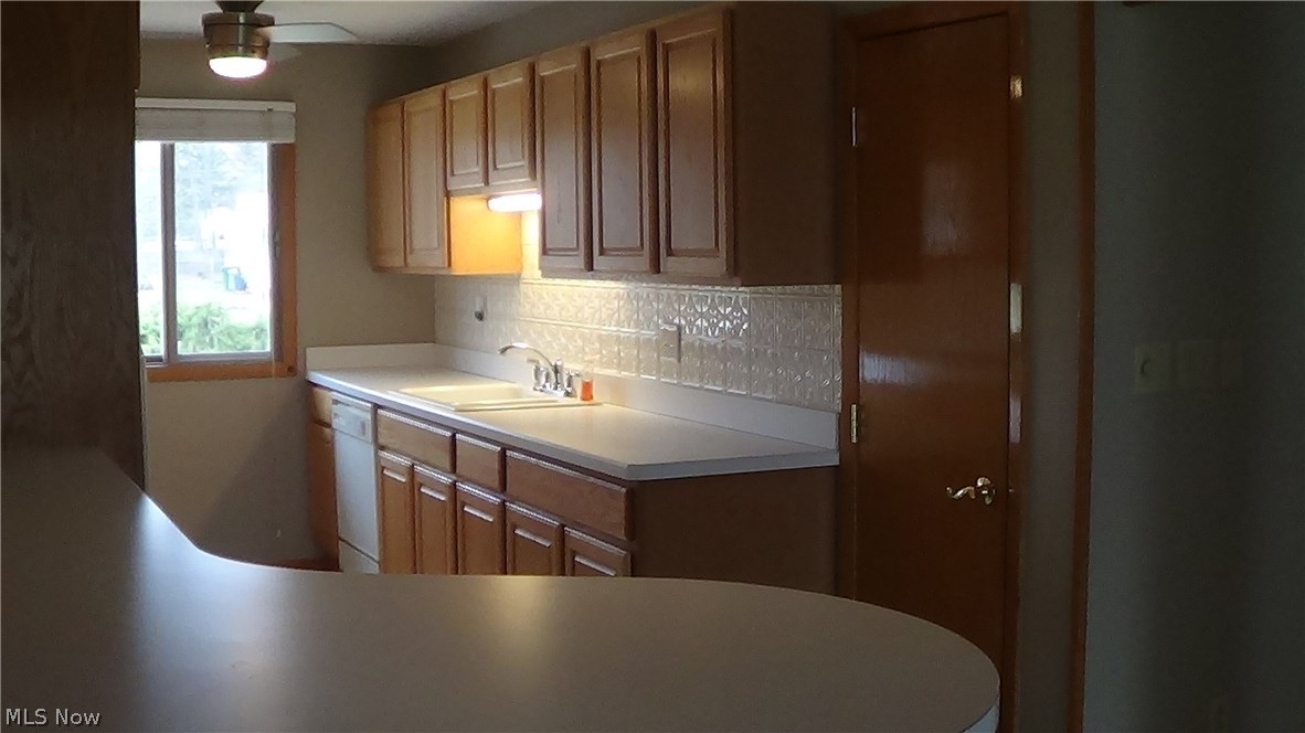 Living Homes 06 - Residential Lease