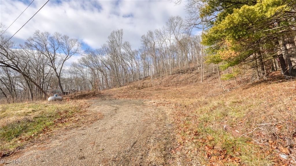 Photo of 7321 Glenn Highway, Cambridge, OH 43725 (MLS # 5177197)