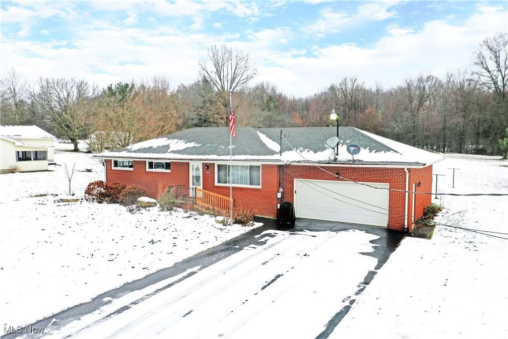 Photo of 7155 Drake State Line Road, Burghill, OH 44404 (MLS # 5176042)