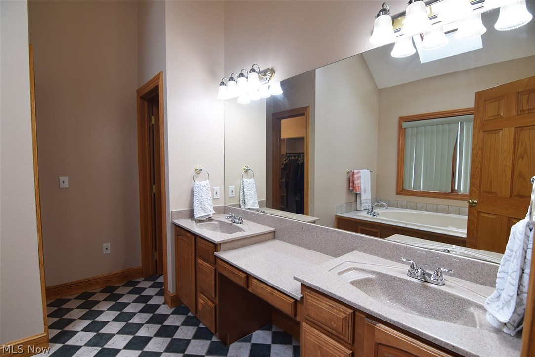 Chenoweth Country Club Estates - Residential