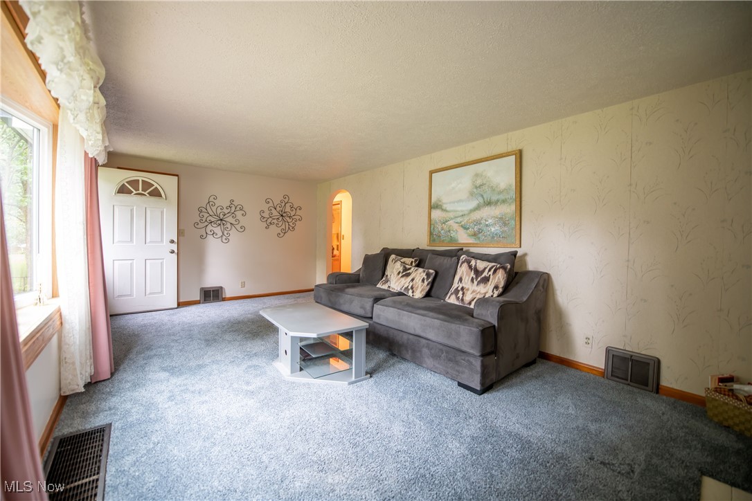 3751 Bellwood Drive, Canton, Ohio image 5