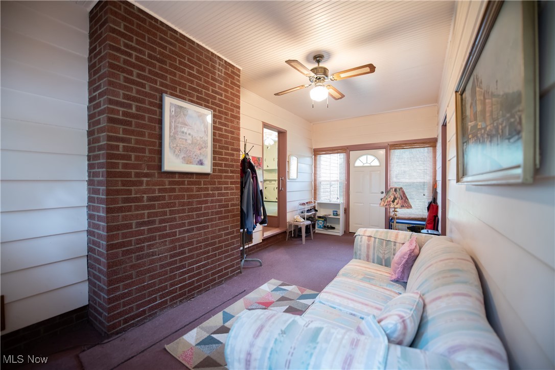 3751 Bellwood Drive, Canton, Ohio image 25