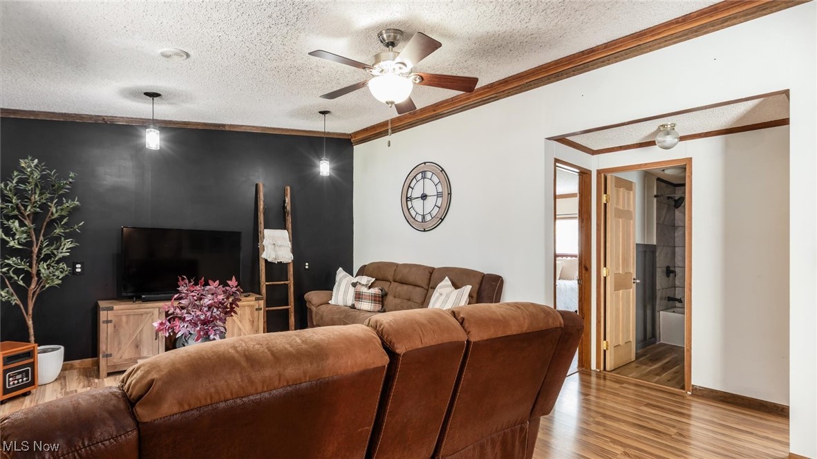 Williams & Linda Bussas - Residential