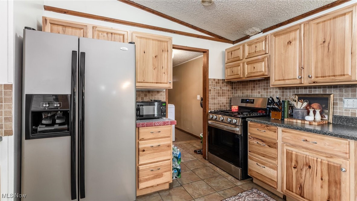 Williams & Linda Bussas - Residential