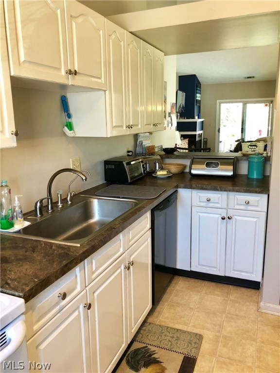 Village Pointe West - Residential