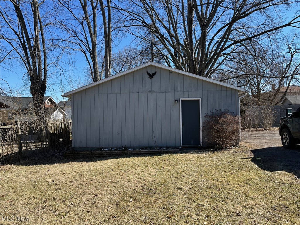 305 Garfield Avenue, Alliance, Ohio image 4
