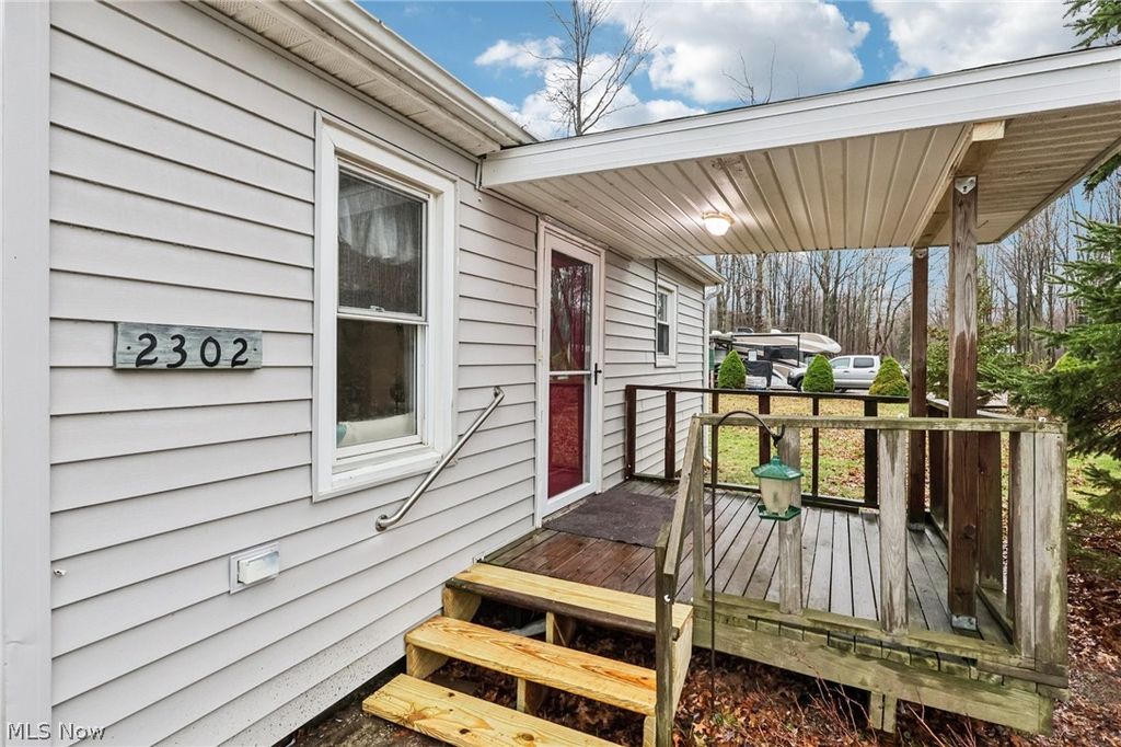 Photo of 2302 Morningside Avenue, Ashtabula, OH 44004 (MLS # 5192493)