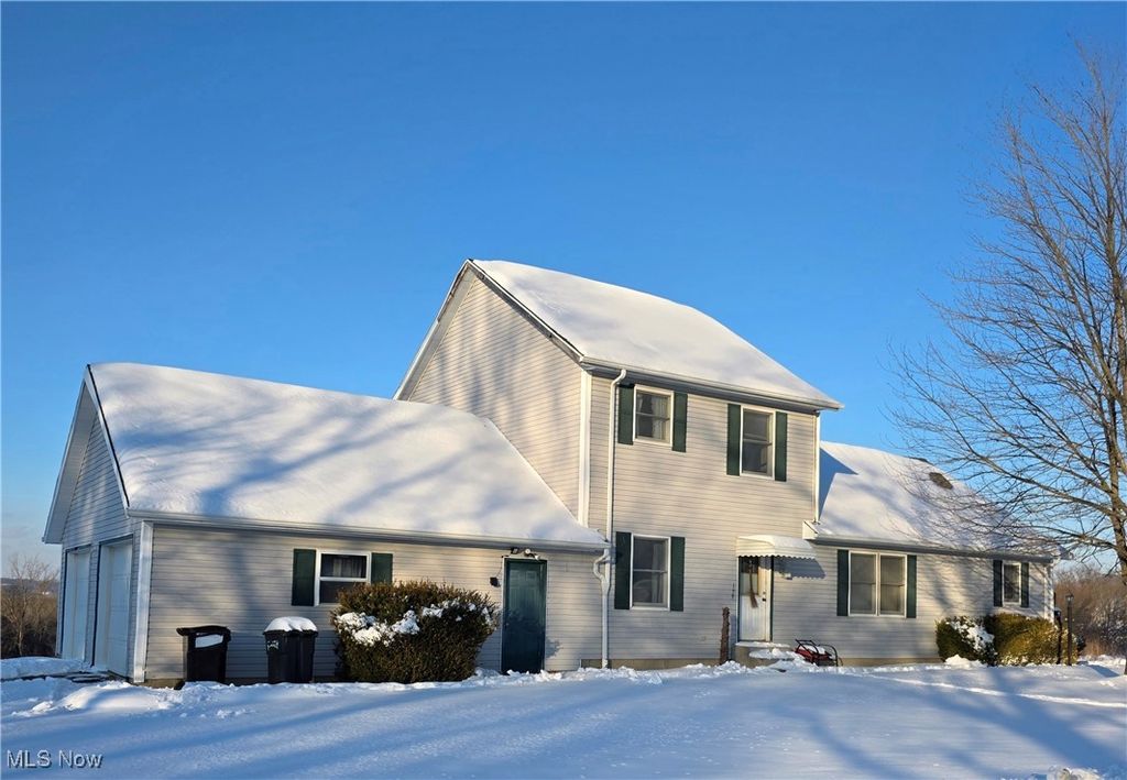 Photo of 141 Meadowpark Drive, Cambridge, OH 43725 (MLS # 5184248)