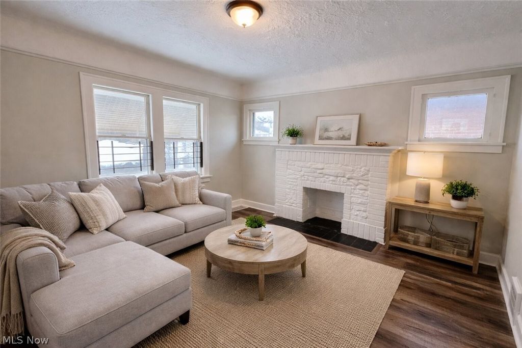 Photo of 907 Rondel Road, Cleveland, OH 44110 (MLS # 5195052)