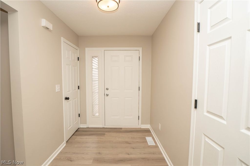 Photo of 1290 Patriot Place SW, Massillon, OH 44647 (MLS # 5194239)