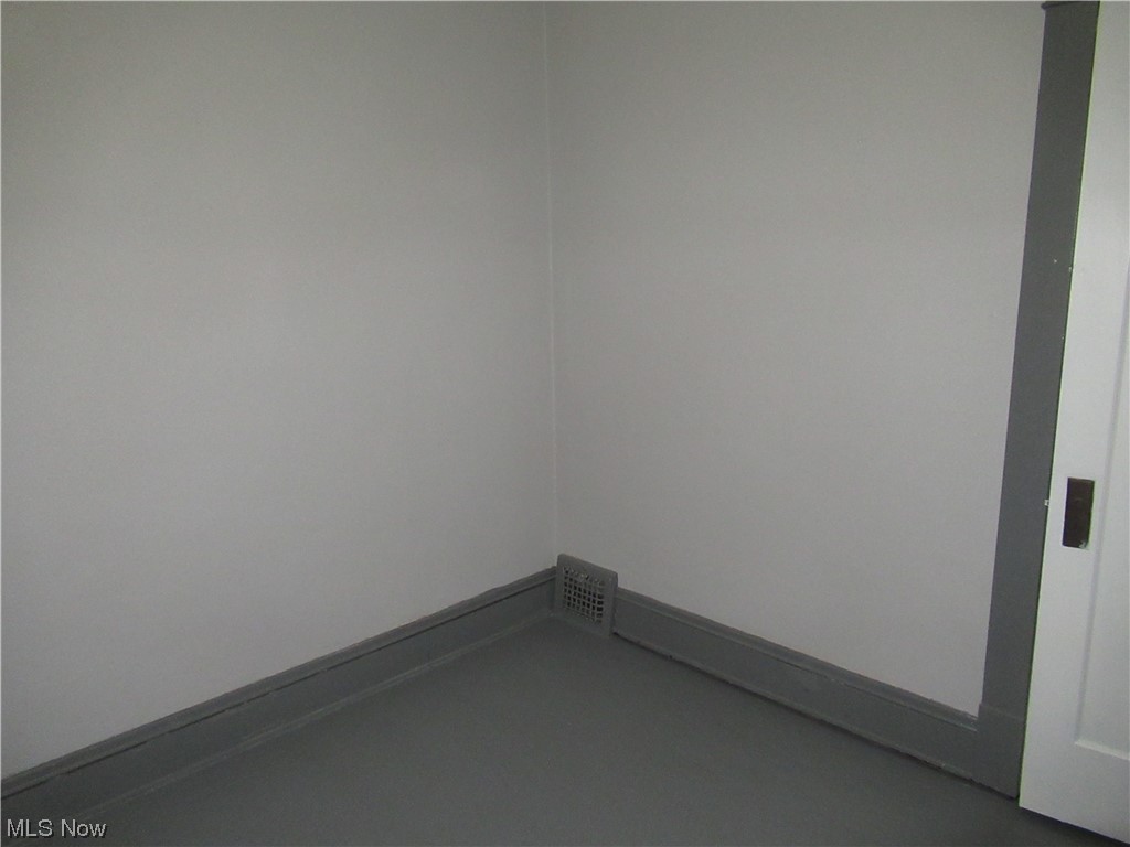 West 95th Street Sub/E R Cowli - Residential Lease