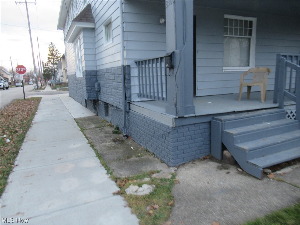 West 95th Street Sub/E R Cowli - Residential Lease