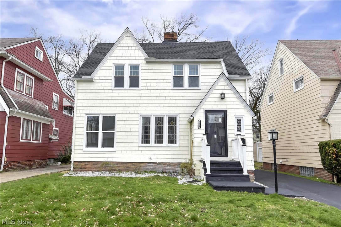 View Cleveland Heights, OH 44121 house