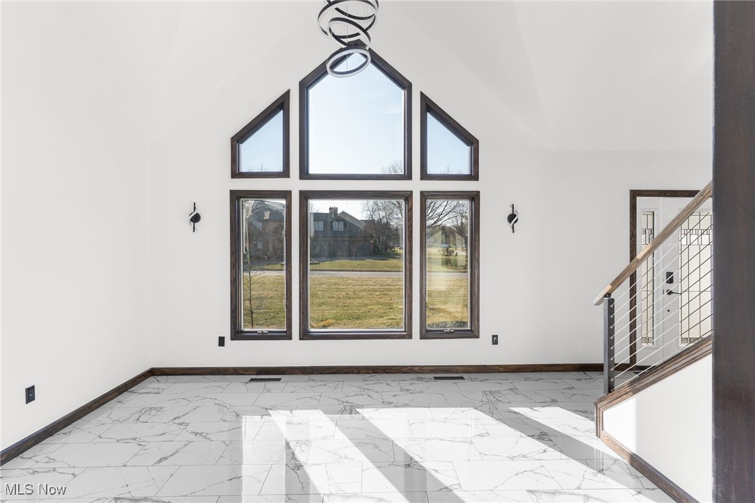 3189 Chardonnay Lane, Poland, Ohio image 8