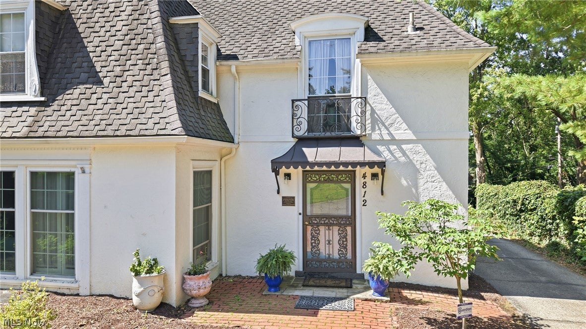4812 Oak Knoll Drive