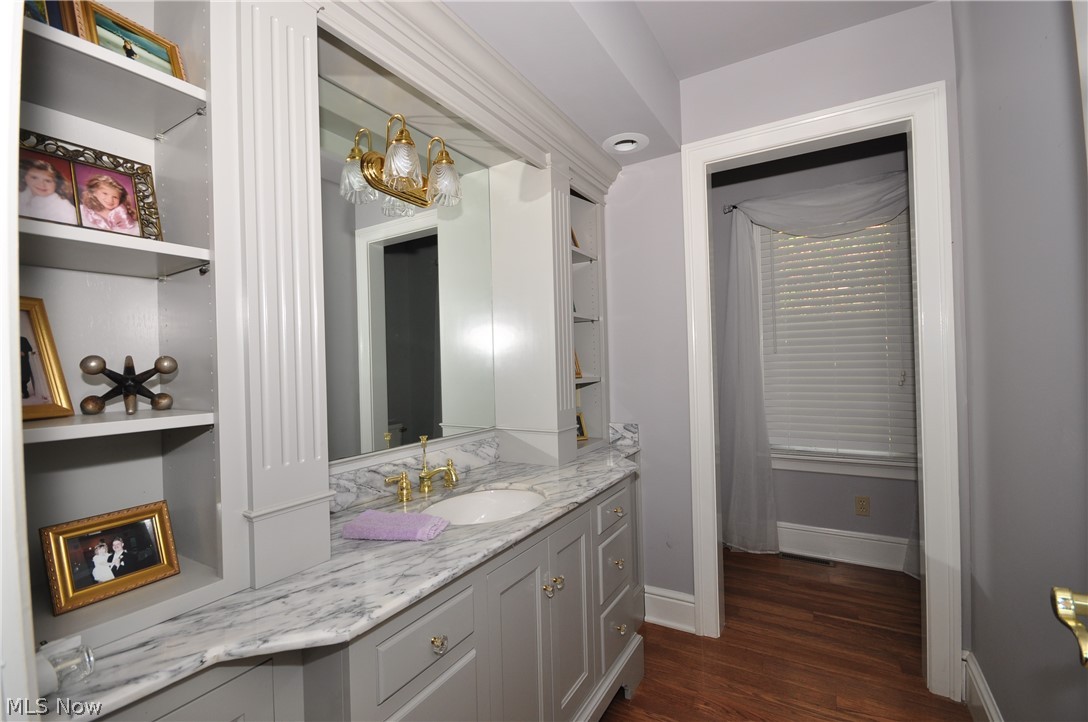 Stonehenge - Residential