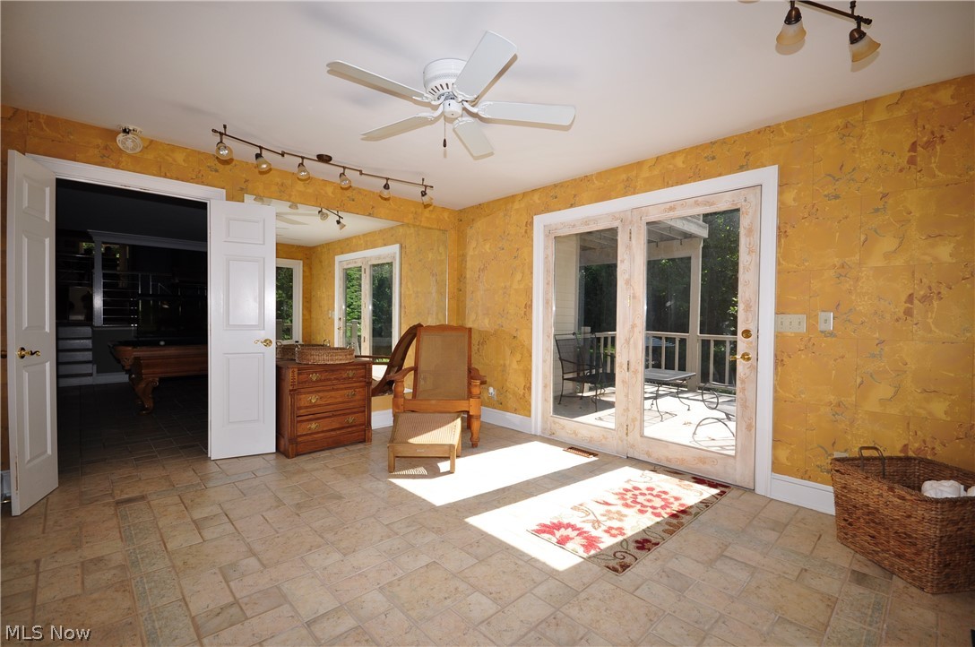 Stonehenge - Residential