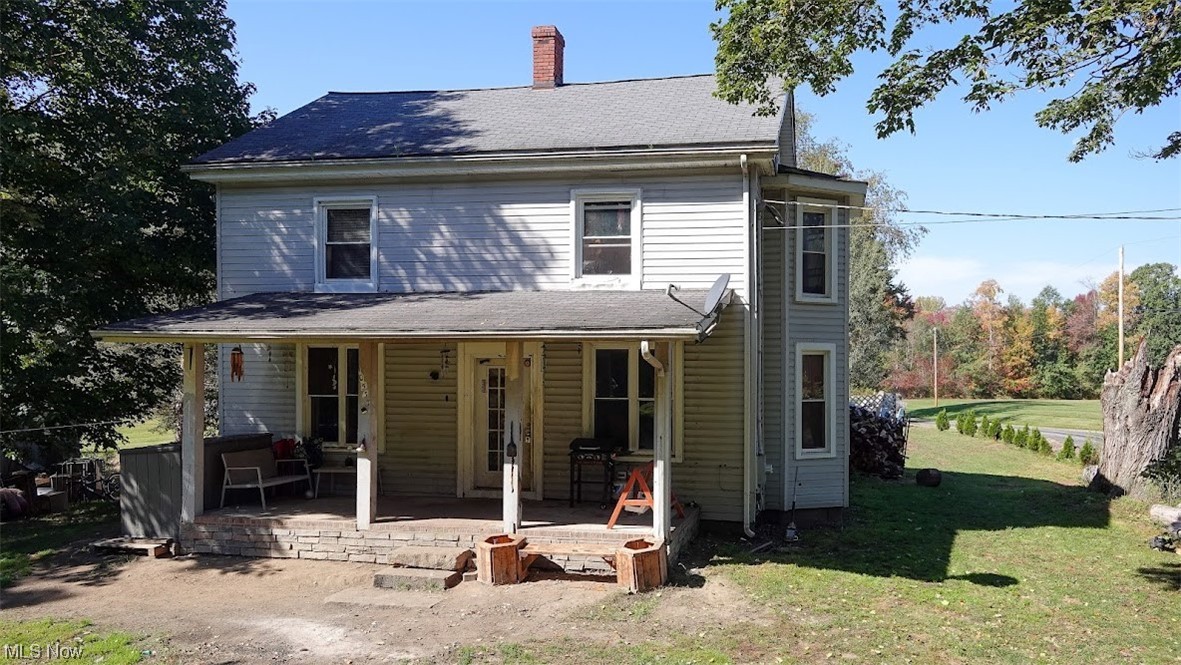 Here is a 3 bedroom home with 2 baths, on a corner lot in a great country setting. New windows in 2014, and has a detached garage built in 2014.Currenty heated with a wood stove. Come see this home that needs a little cleanup etc., and will be ready for you to enjoy. Make an offer! Motivated Sellers! 24 HOUR NOTICE FOR ALL SHOWINGS.