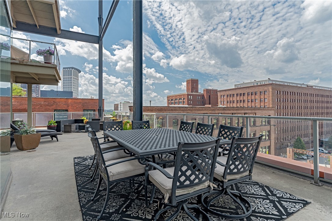 Pinnacle Condo - Residential