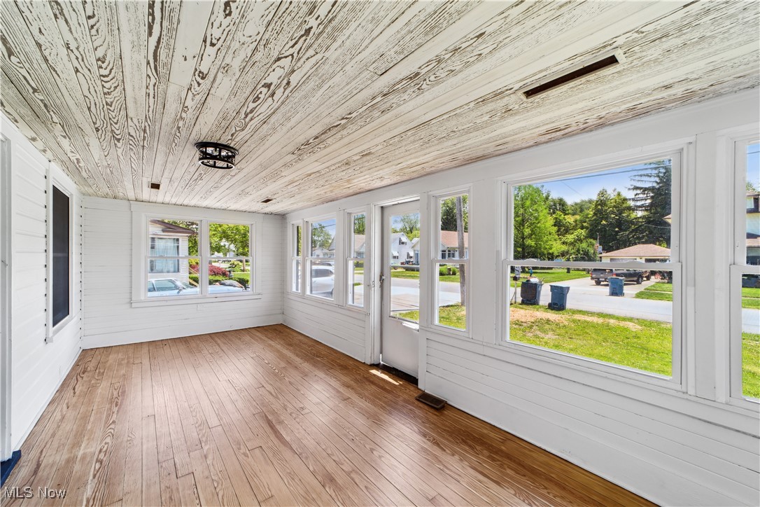 210 W 39th Street