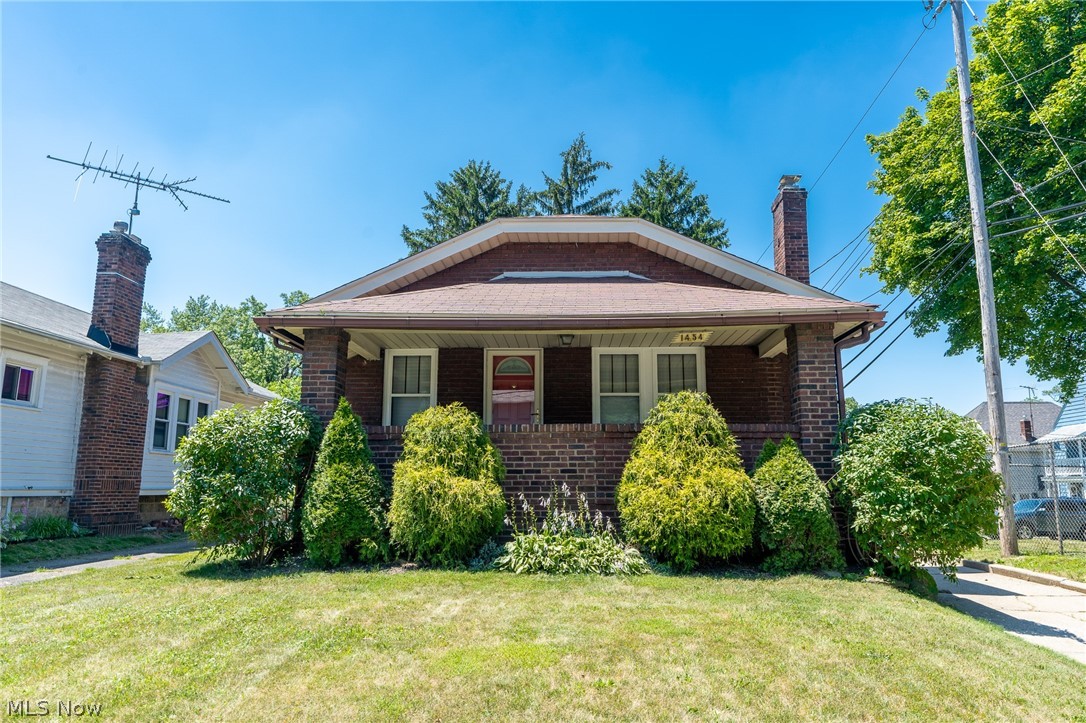 Immaculate condition. Brick exterior with charming front porch. Enter and see the character of this ranch style living, bungalow (no upstairs) Enjoy all the upgrades throughout the entire home, making this one move in ready. Gorgeous redone wood floors. Extra living space in lower level. Small bedrooms.
Easy maintenance and convenience to all highways.