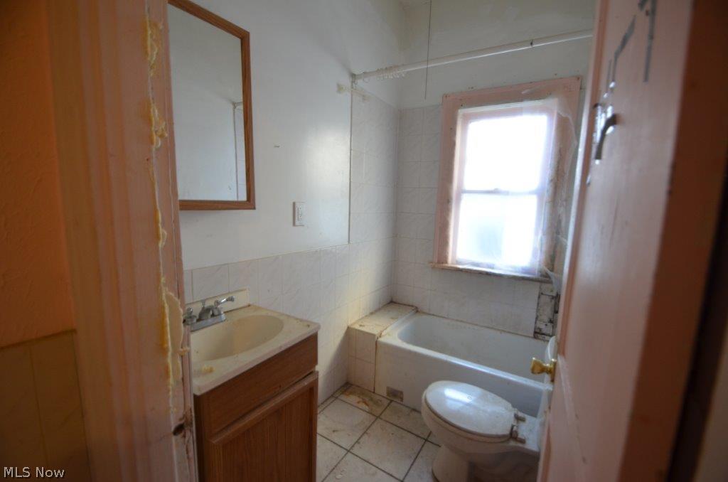 Alexander Mcintosh - Residential