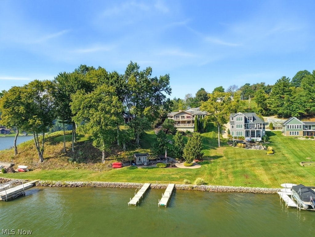 338 W Mohawk Drive