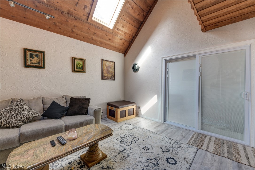 Hickory Hills - Residential