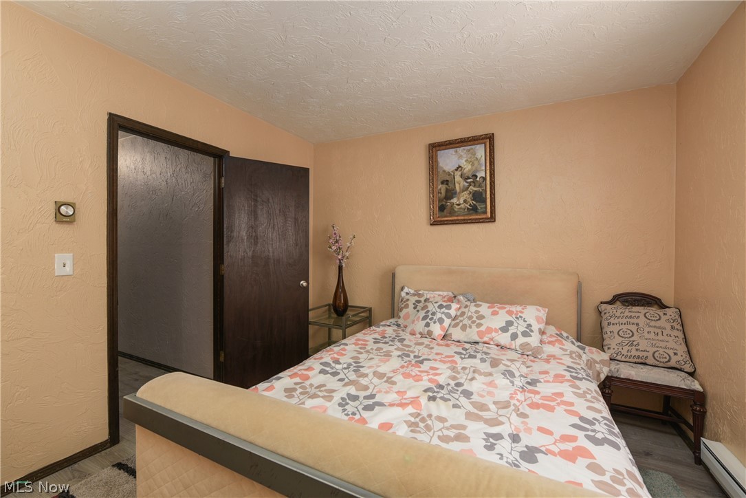 Hickory Hills - Residential