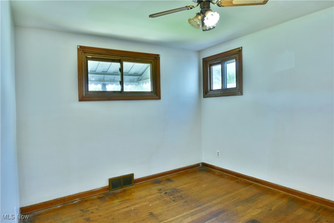 587 Mona Lane, Youngstown, Ohio image 27