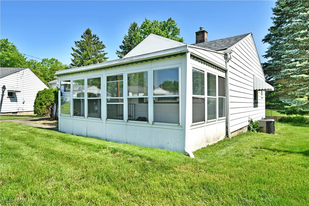 587 Mona Lane, Youngstown, Ohio image 31
