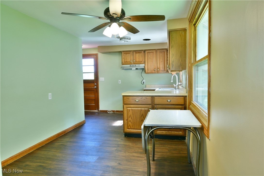 587 Mona Lane, Youngstown, Ohio image 14