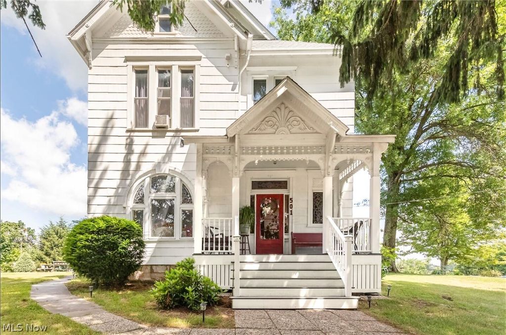 Photo of 501 E Main Street, Barnesville, OH 43713 (MLS # 5198817)