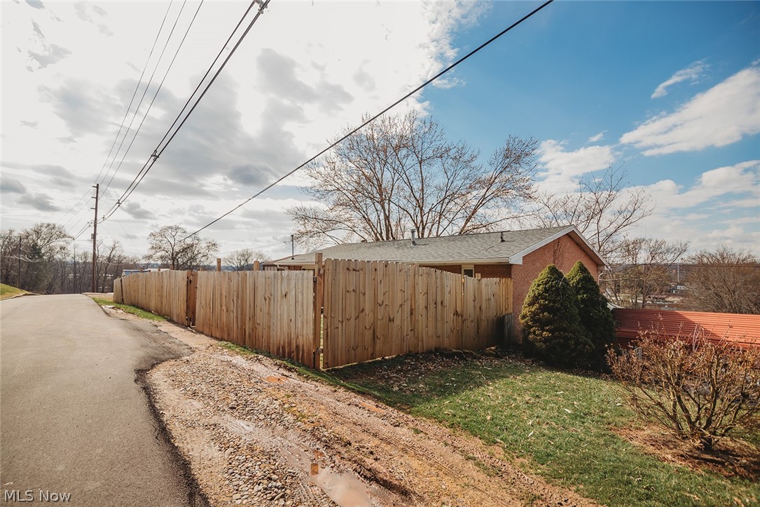 Andrews Adn - Residential