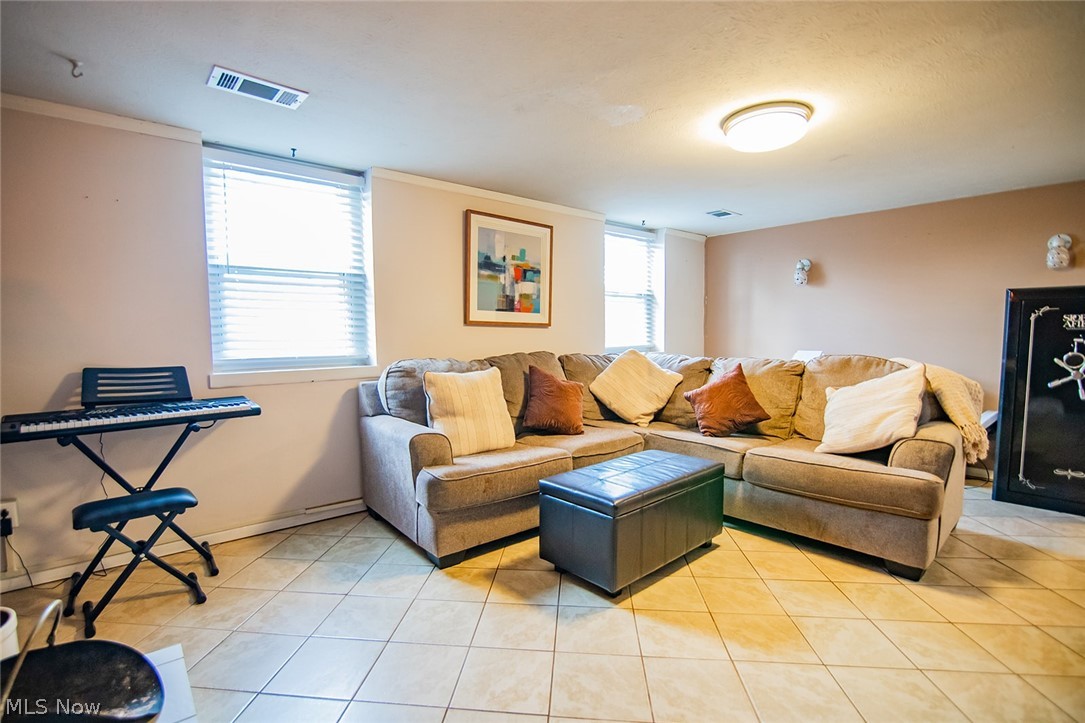 Andrews Adn - Residential