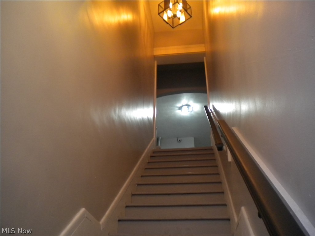 Barberton - Commercial Sale